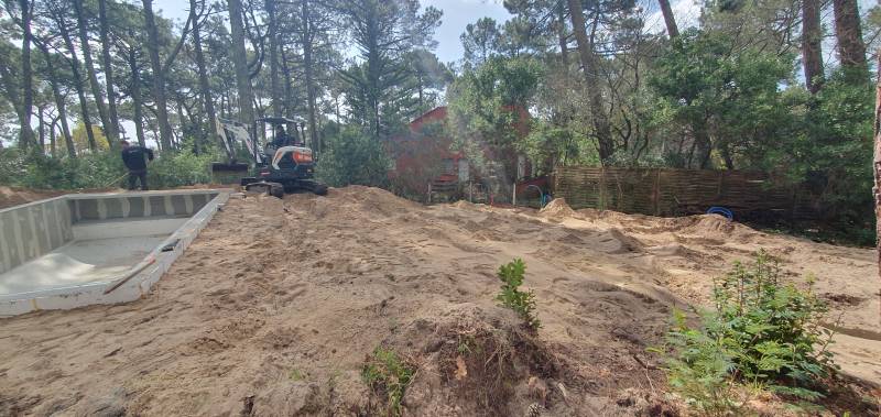 Paysagiste Cap Ferret : jardins premium, murets bois et plantes peu exigeantes